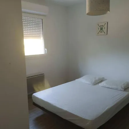 T3 65 M2 Centre Apartment *