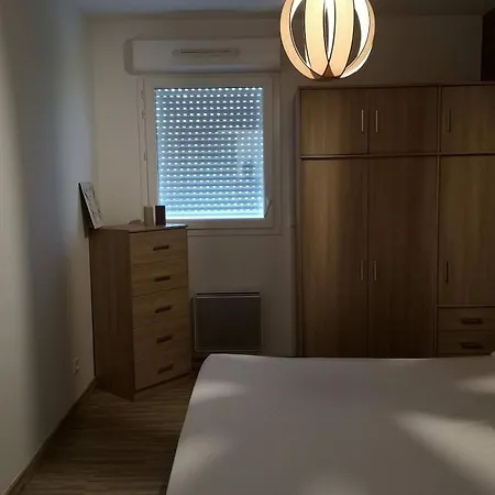 T3 65 M2 Centre Apartment *